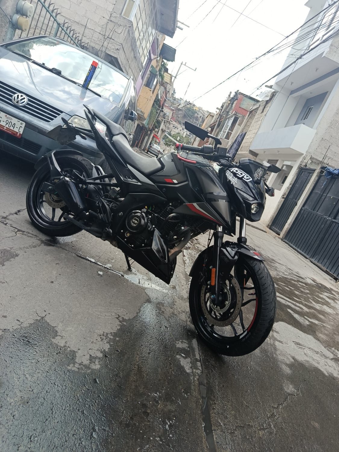 MOTO.jpg
